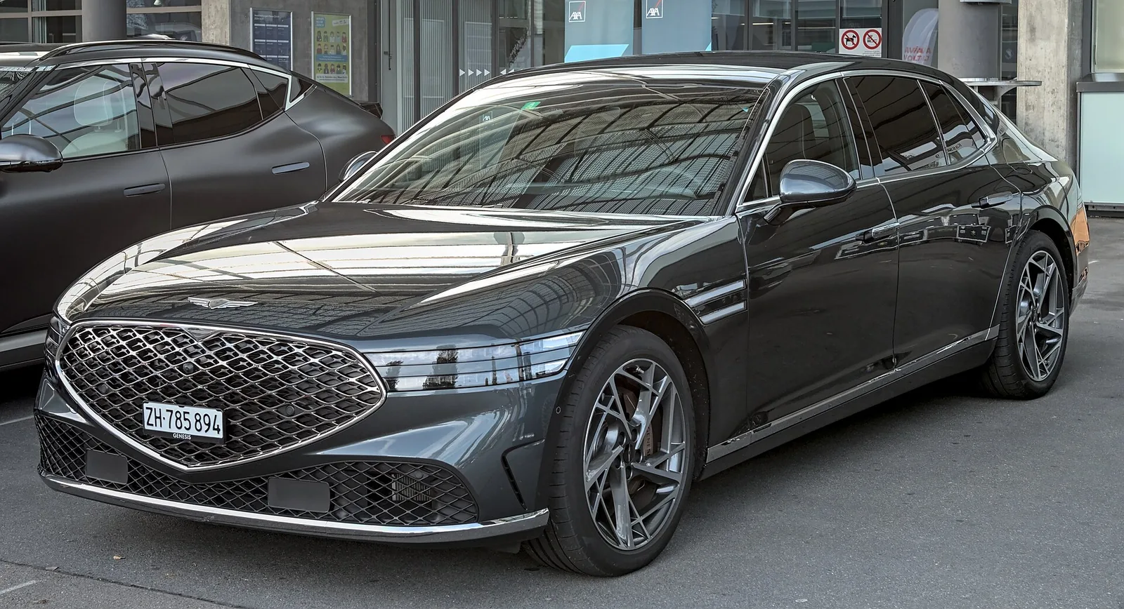 Genesis G90 documented exterior view