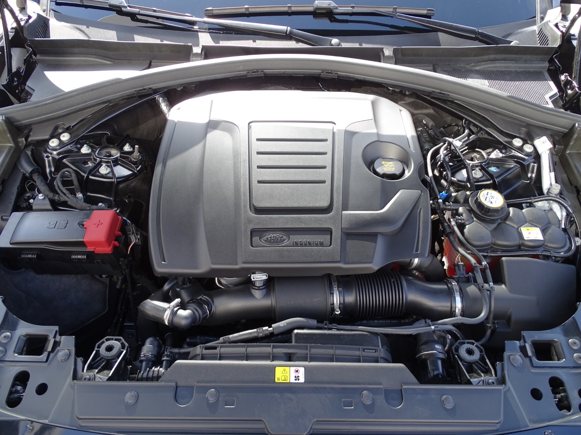 Range Rover Velar p250 engine