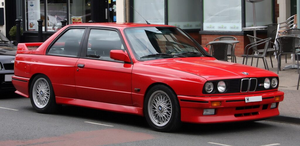 BMW E30 M3 front three-quarter view
