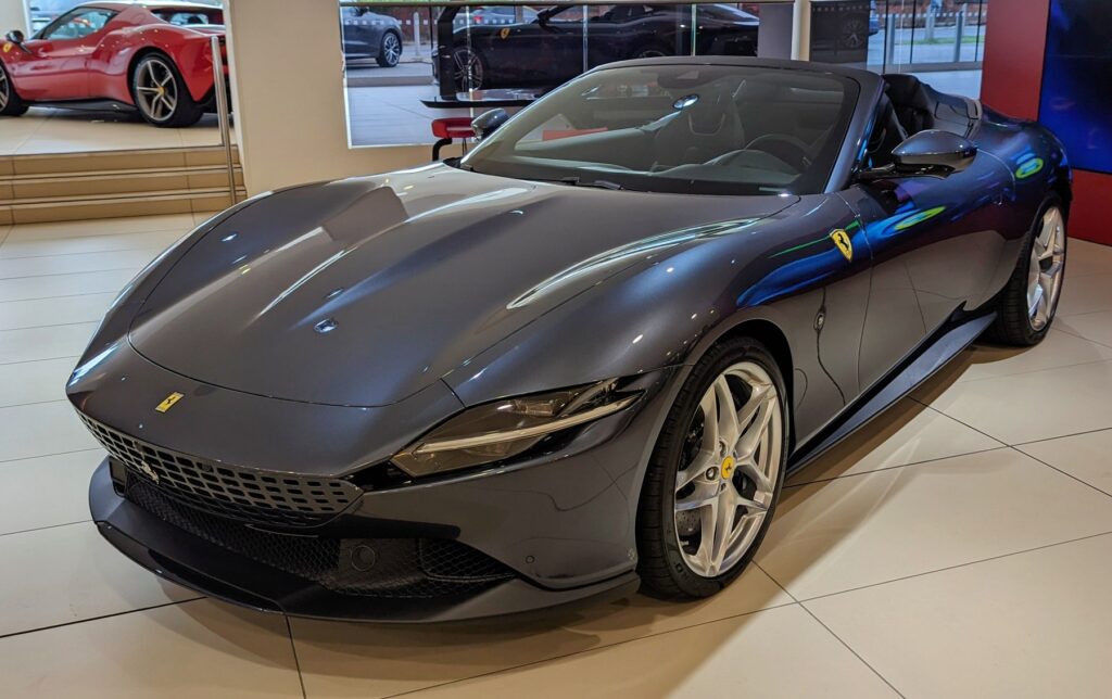 Ferrari Roma Spider front view for Amalfi Spider design comparison