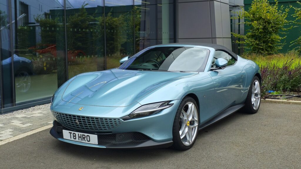 Ferrari Roma Spider side profile for Amalfi Spider comparison