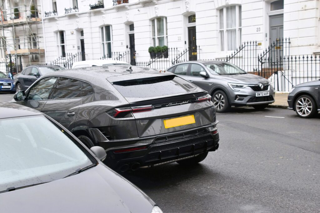 Lamborghini Urus Performante front view