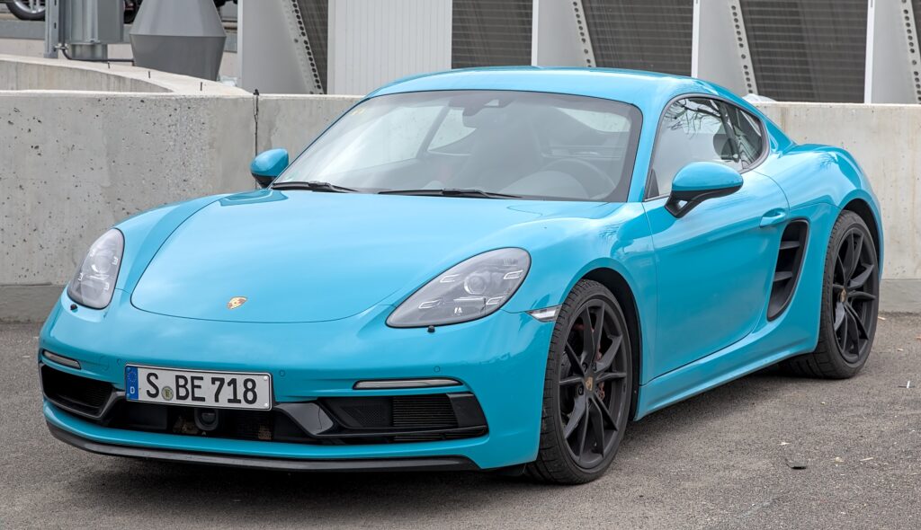 Porsche 718 Cayman GTS front three-quarter view