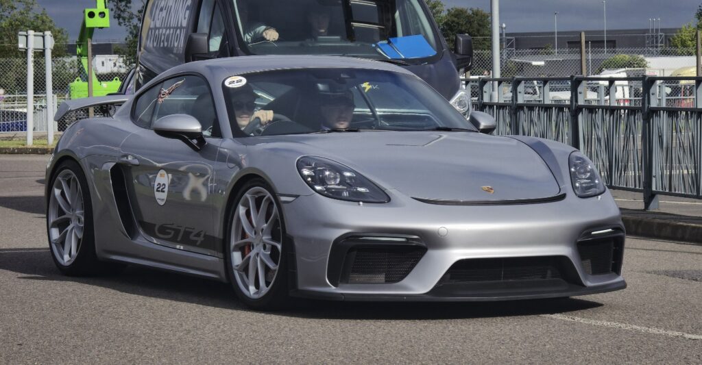 Porsche 718 Cayman GT4 side profile