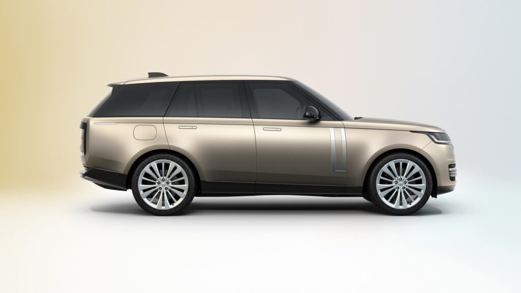 Range Rover P530 front studio view