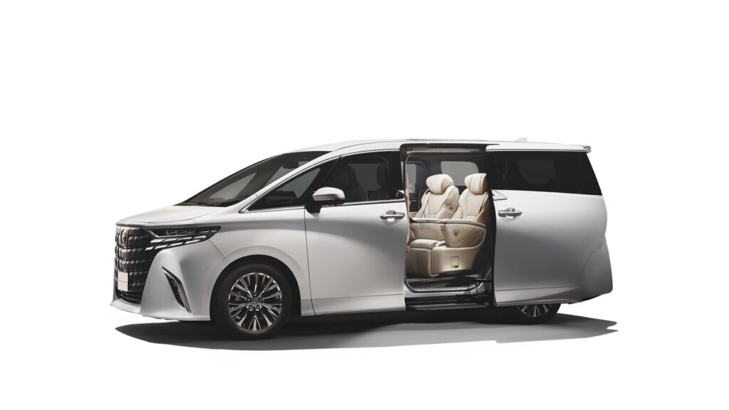 Toyota Alphard Executive Lounge official cabin view