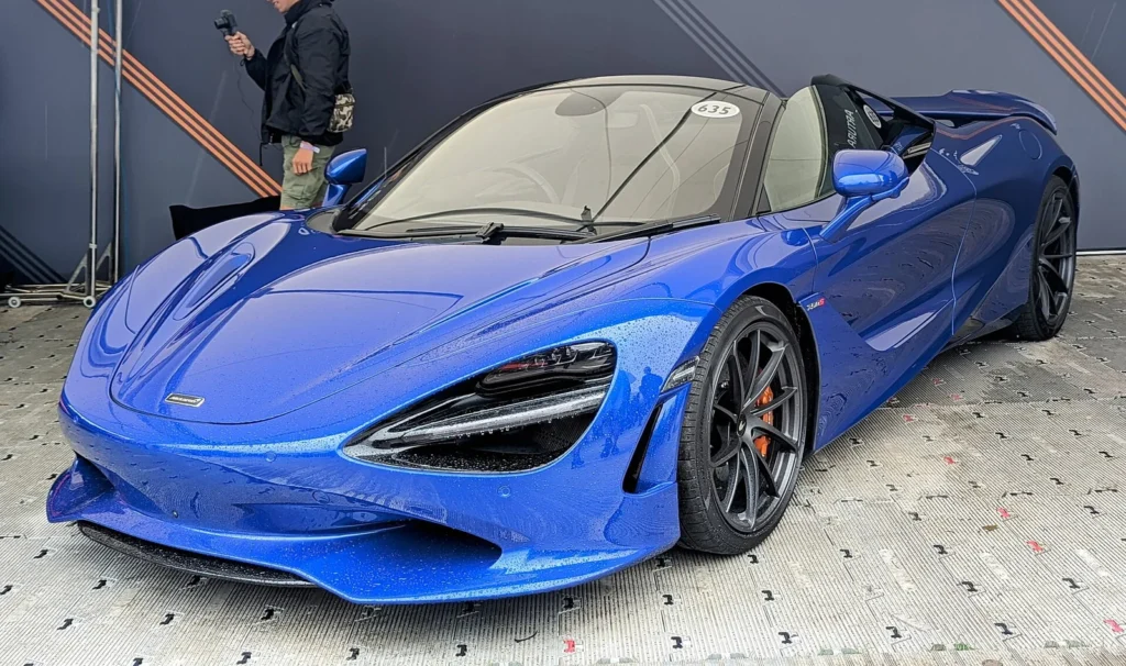 McLaren 750S front view