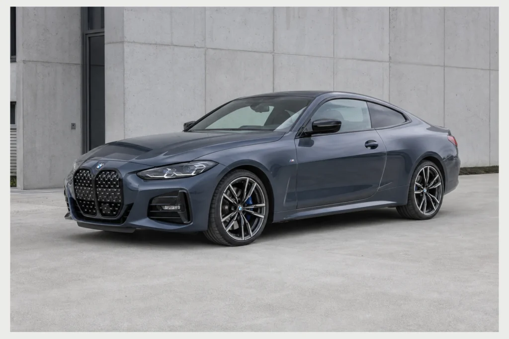 BMW M440i front three-quarter view