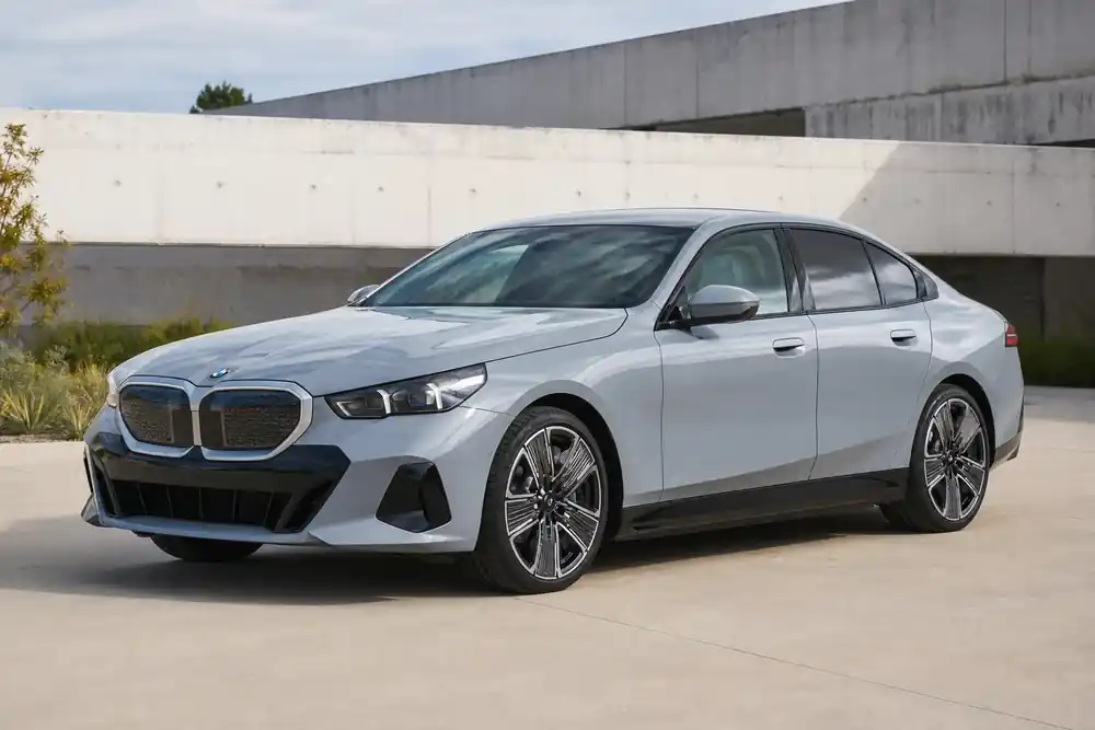 BMW i5 front three-quarter view