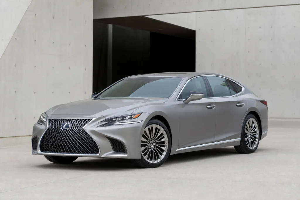 Lexus LS