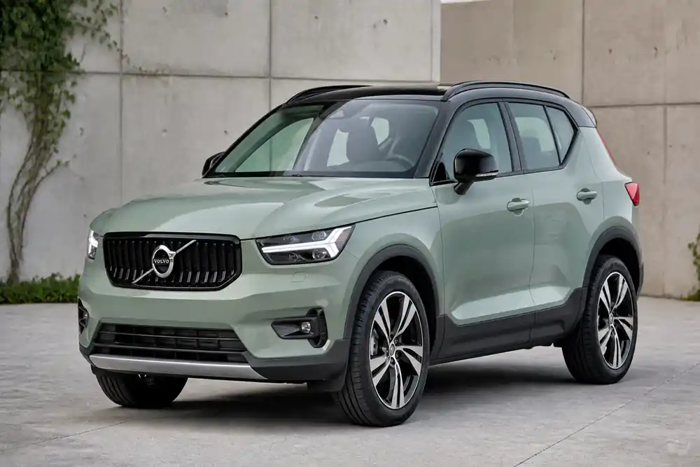 Volvo XC40 front three-quarter view