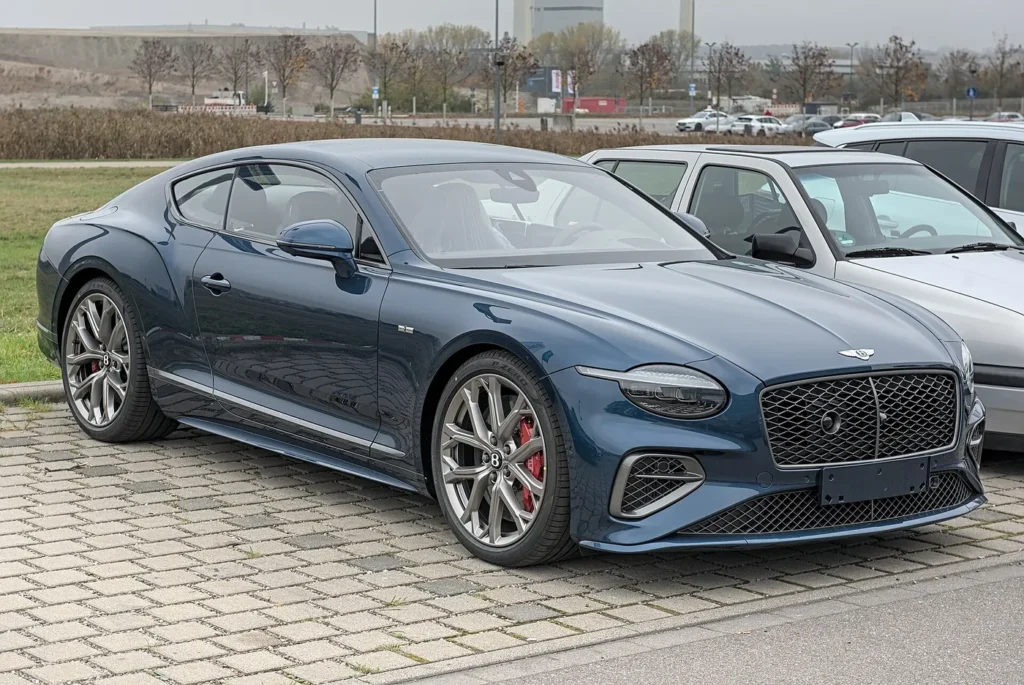 Bentley Continental GT Review fourth-generation coupe front three-quarter view