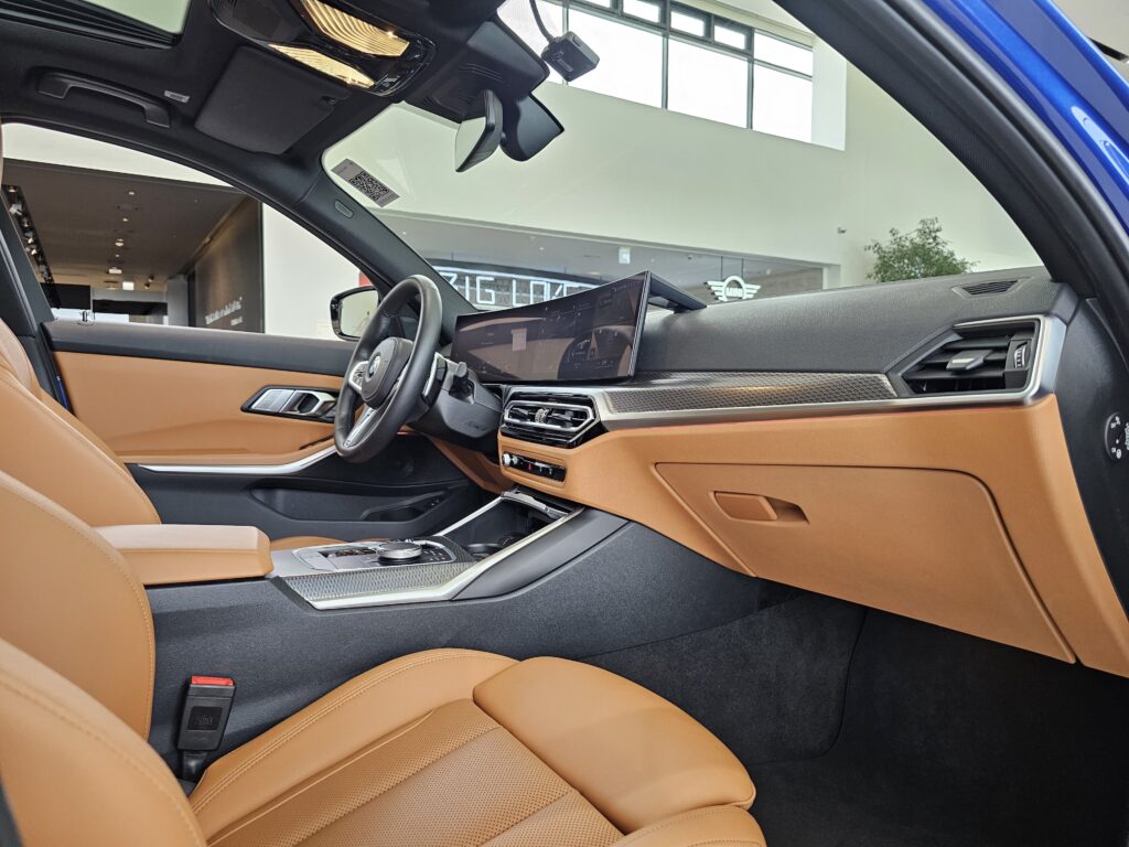 BMW G20 LCI rear seats reference