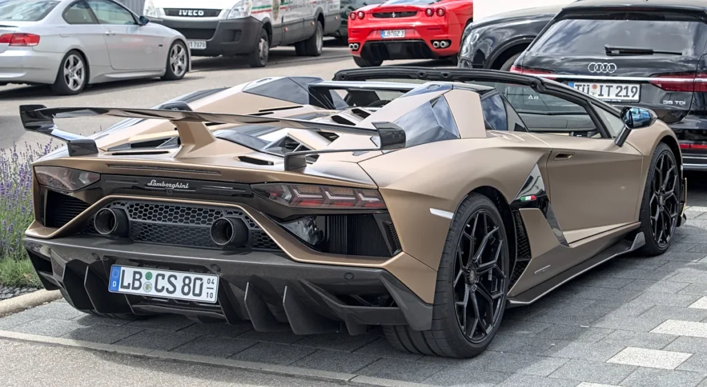 Lamborghini Aventador SVJ Roadster rear view