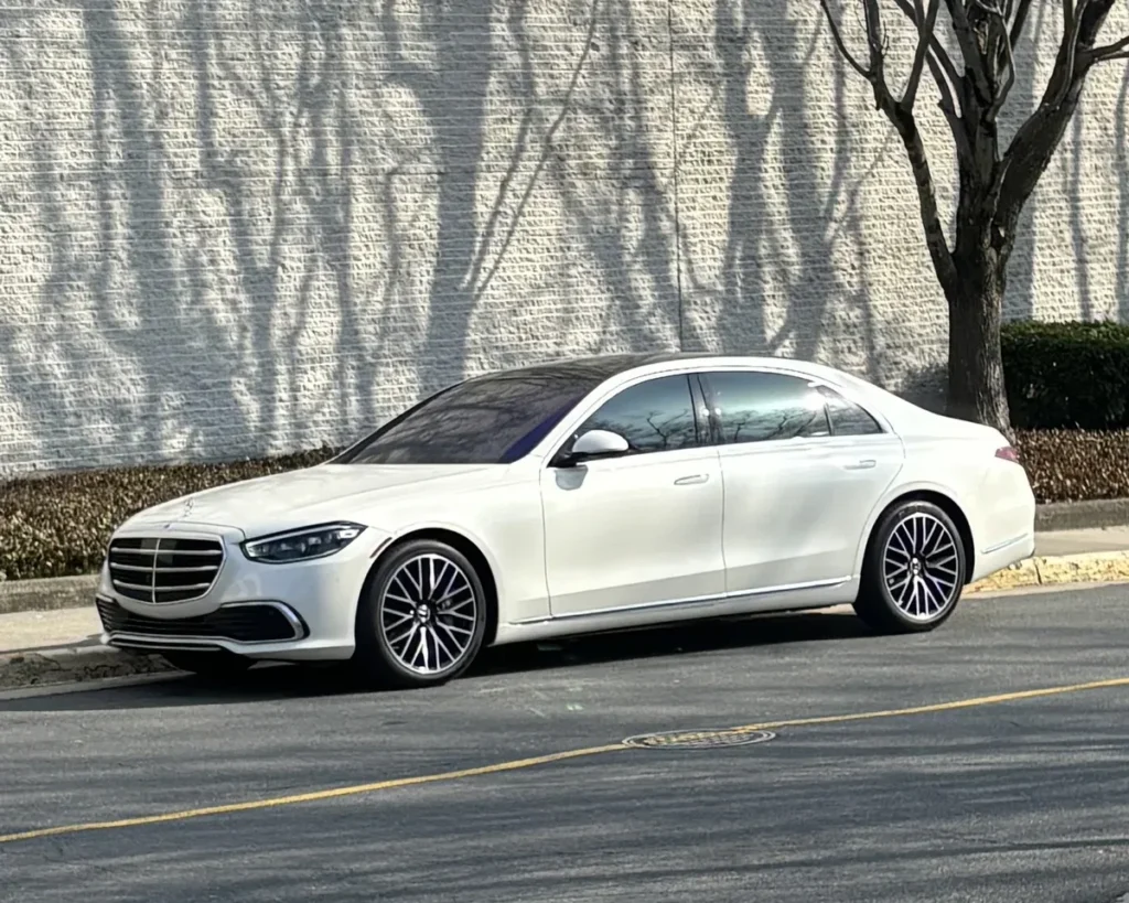 Mercedes-Benz S-Class side profile