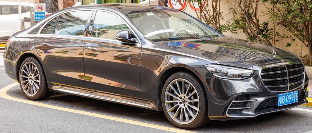 Mercedes-Benz S-Class standing side view