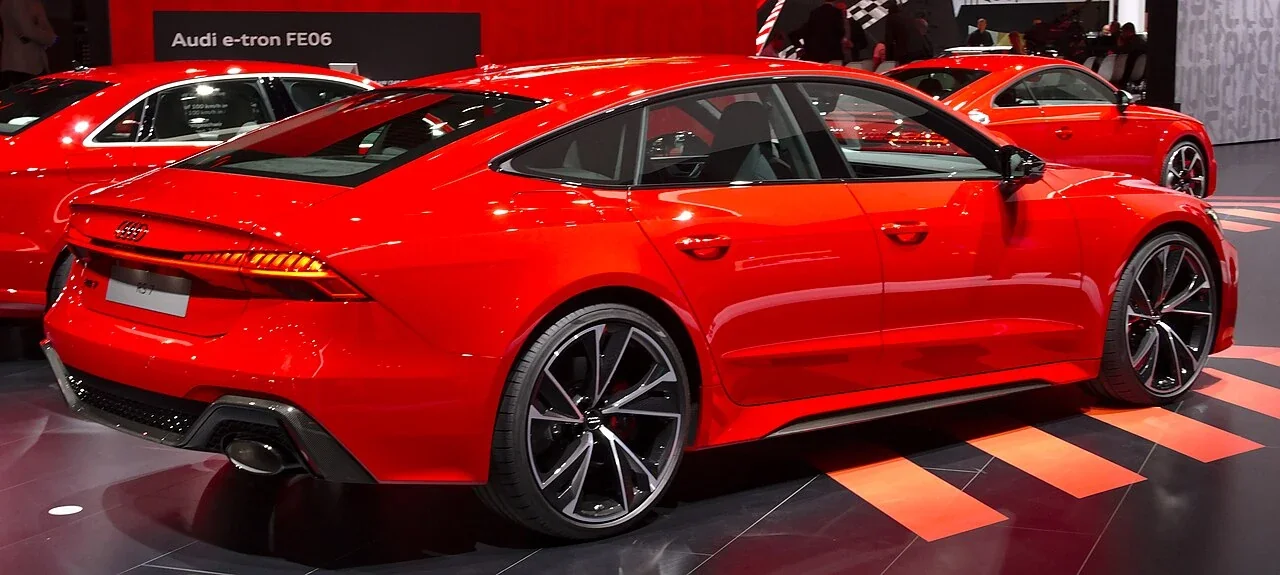 Red Audi RS 7 C8 side and rear at IAA 2019