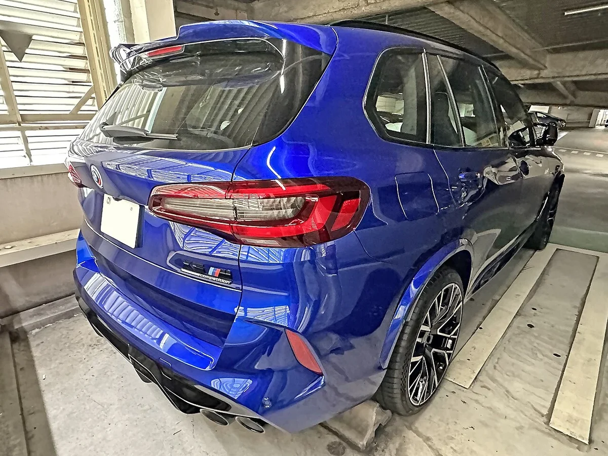 BMW X5 M Competition rear body and tailgate