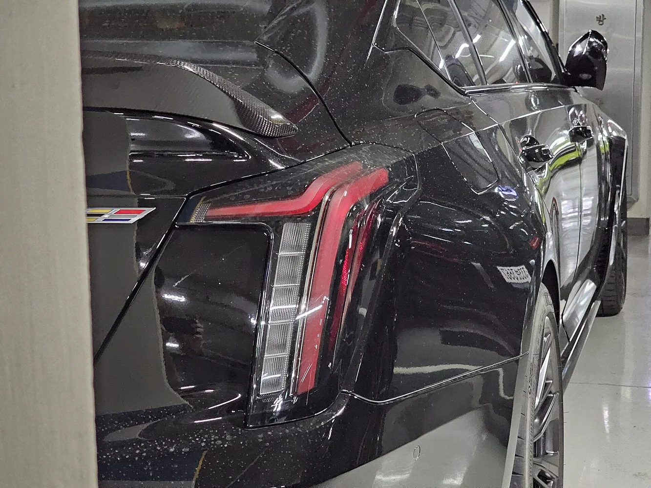 2026 Cadillac CT5-V Blackwing Cadillac CT5-V Blackwing 6DC79 Black Raven (38)