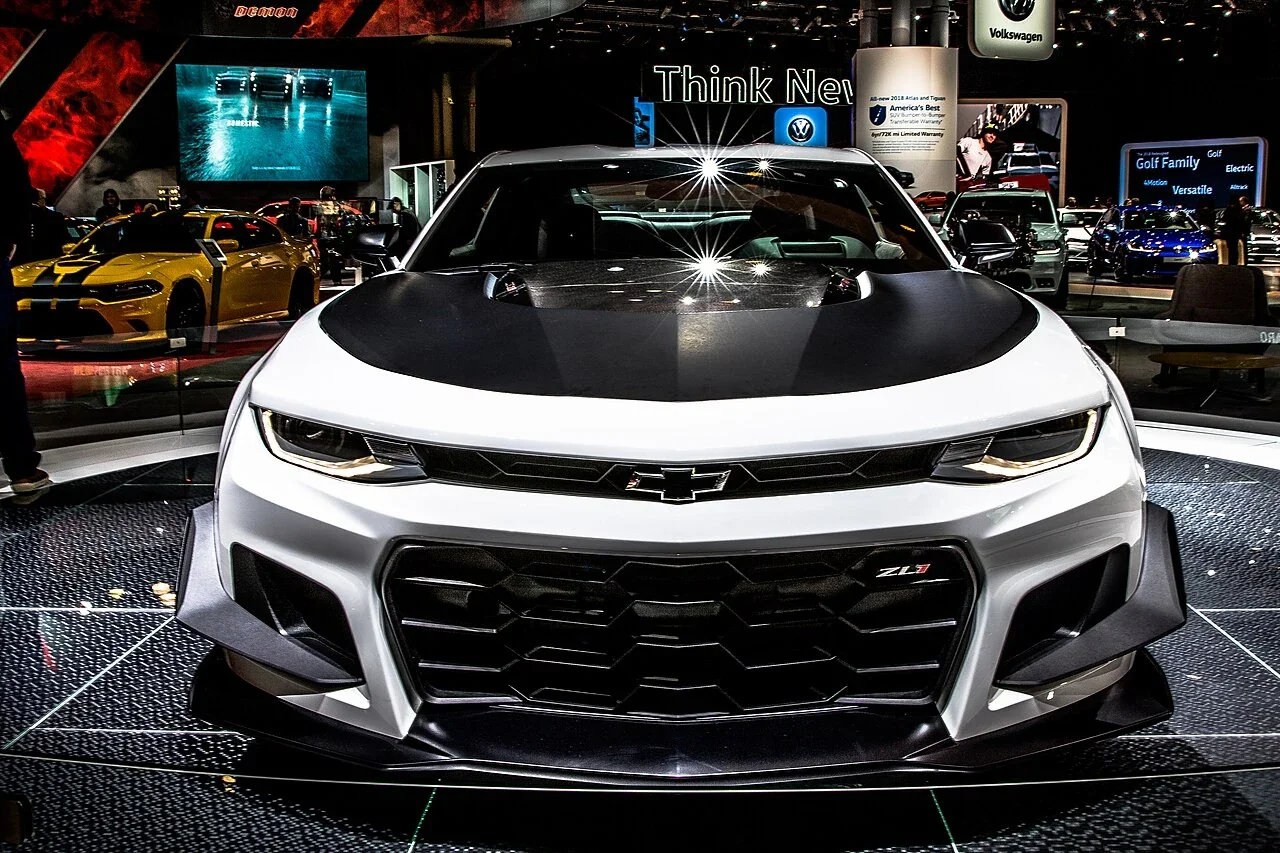 White Camaro ZL1 1LE front at the New York Auto Show