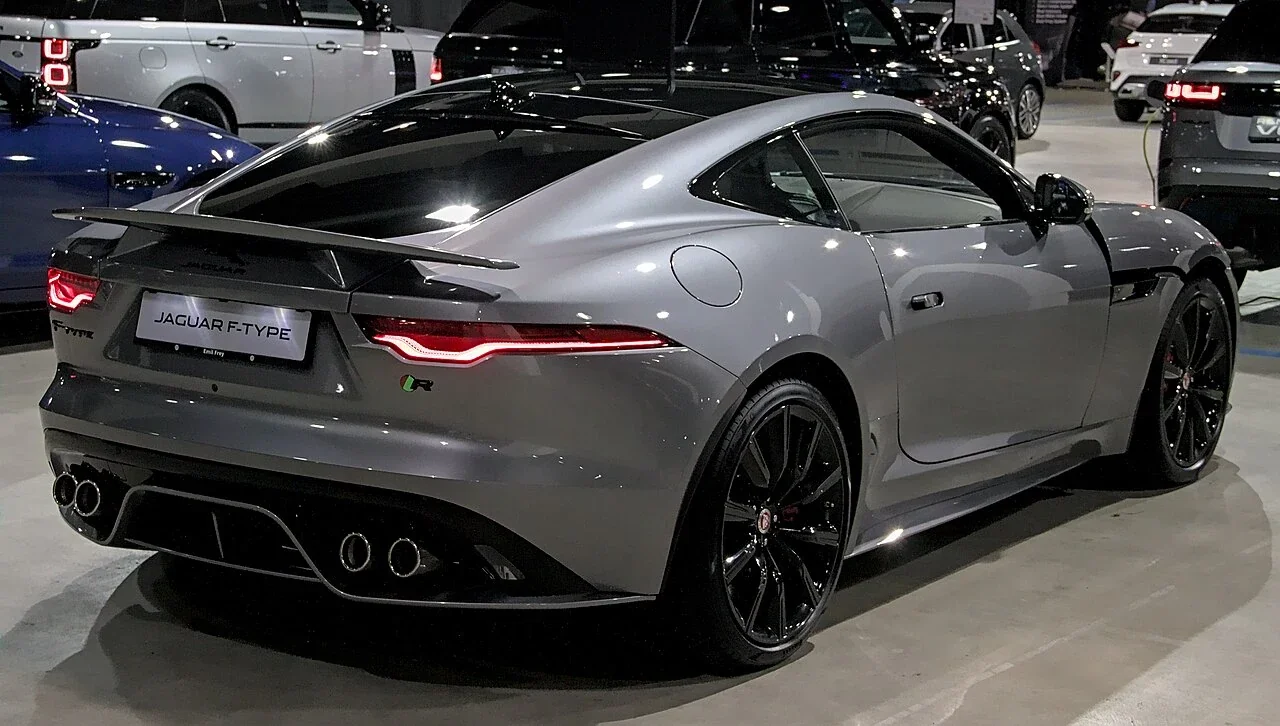 Facelift Jaguar F-TYPE R rear quarter