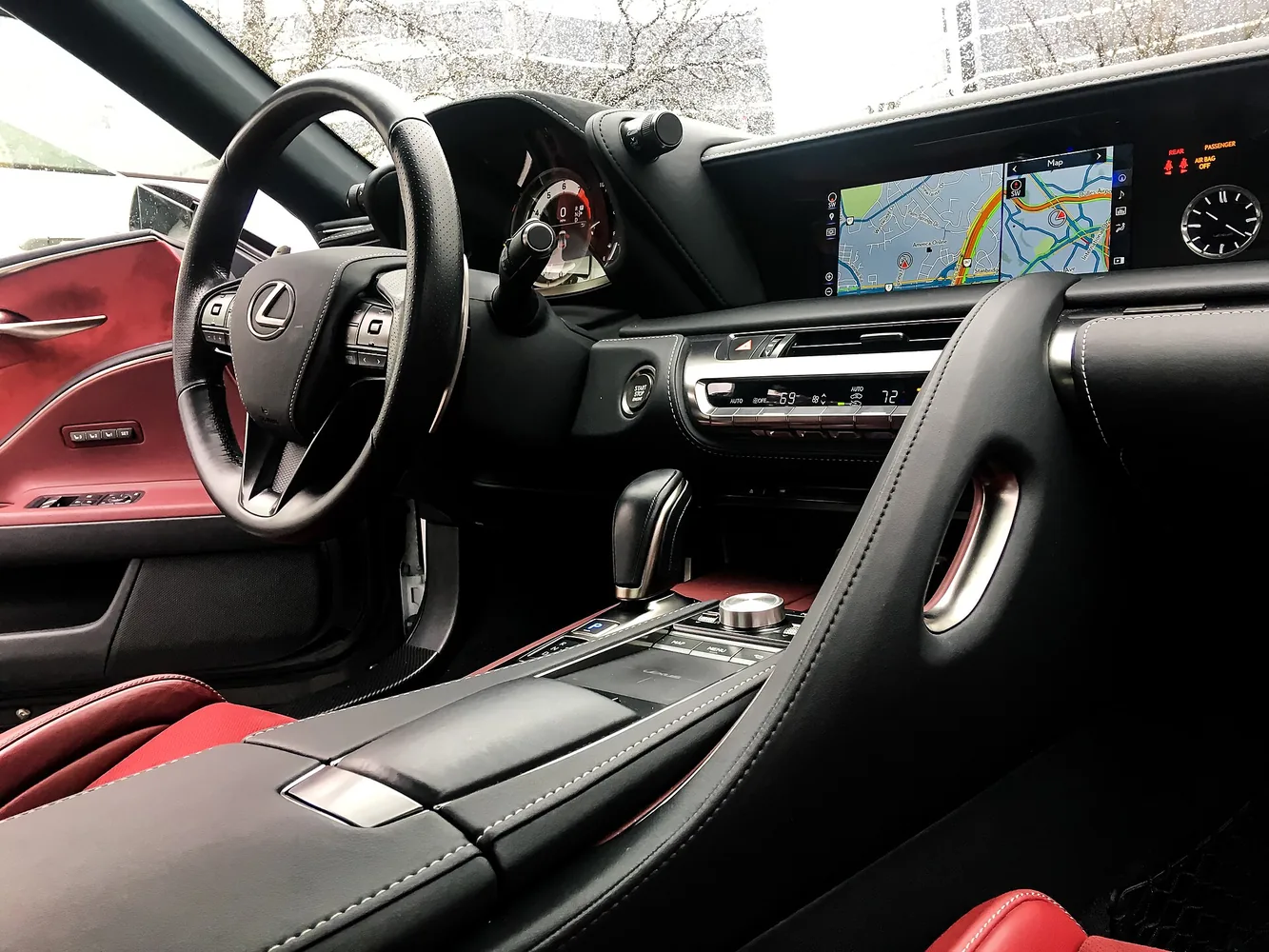 LC 500 interior IMG 3347