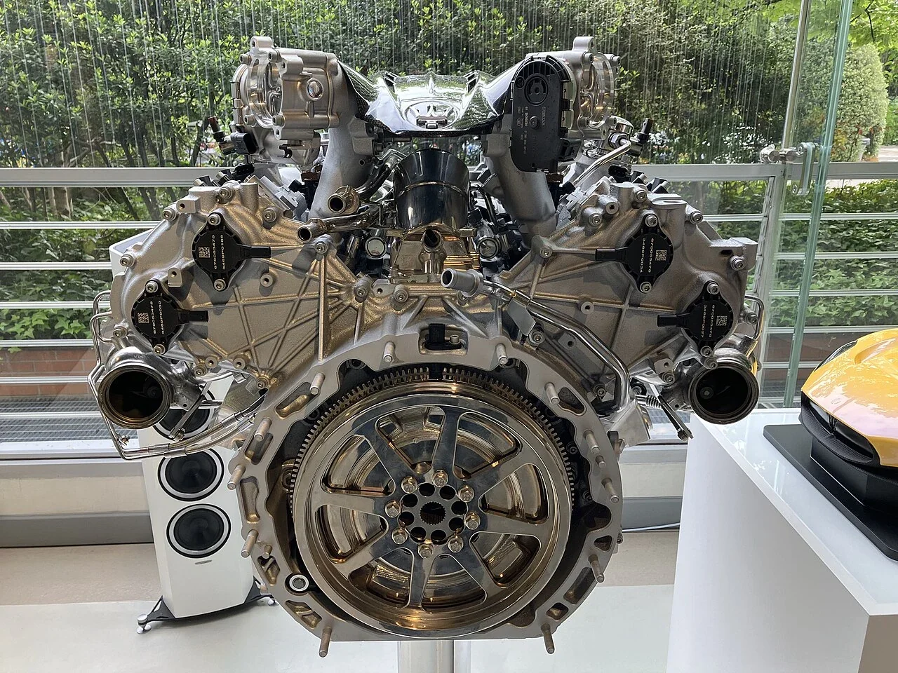 Maserati Nettuno display engine viewed from the rear