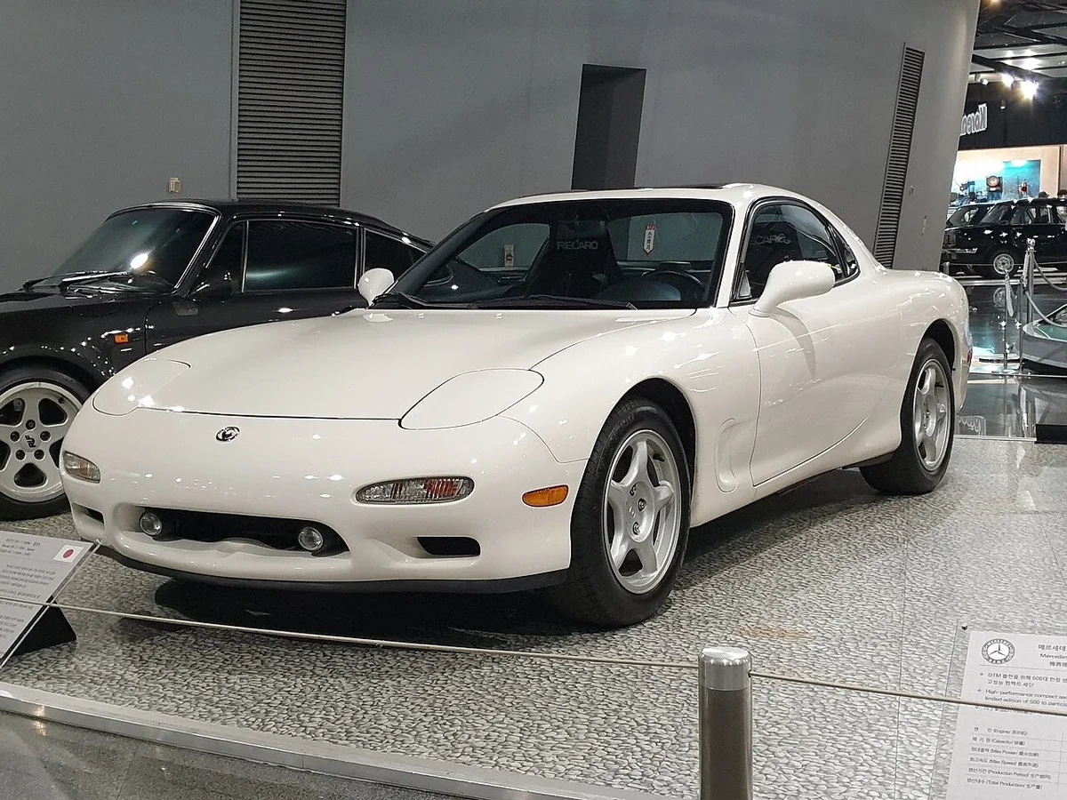 White 1994 Mazda RX-7 FD on display