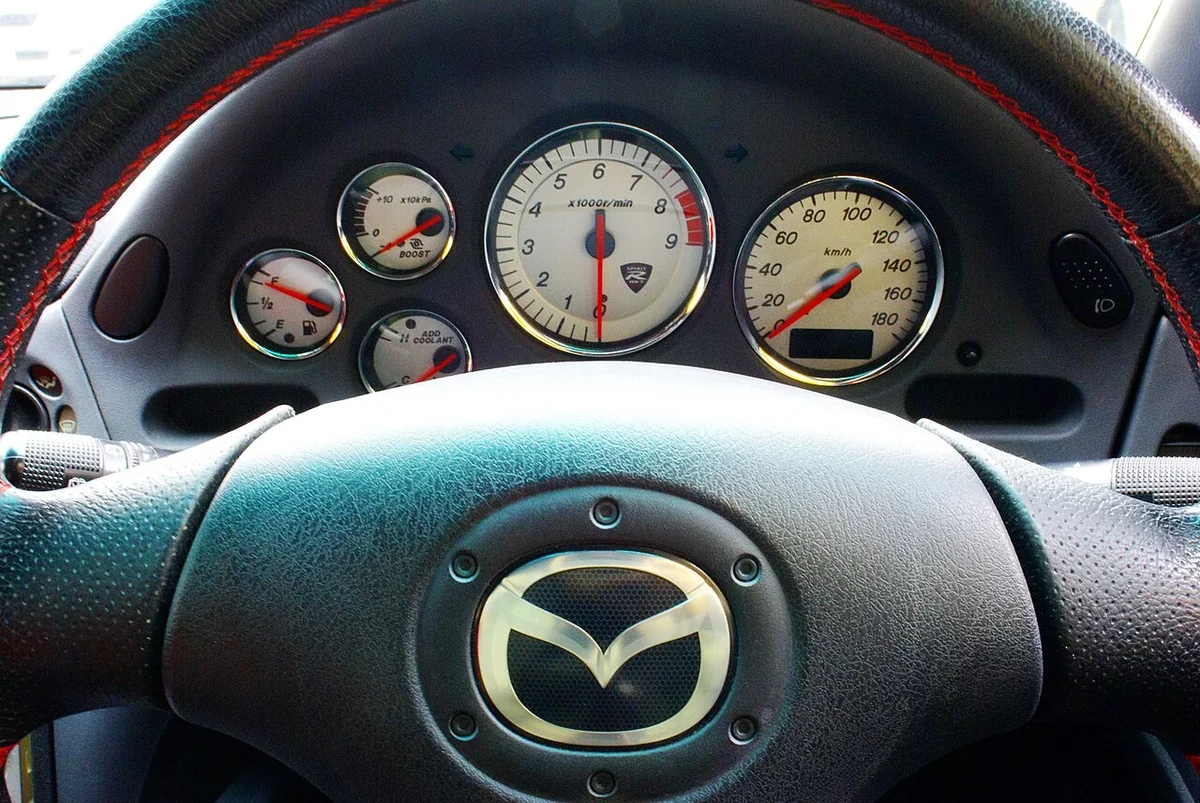 Mazda RX-7 Spirit R steering wheel and instrument panel
