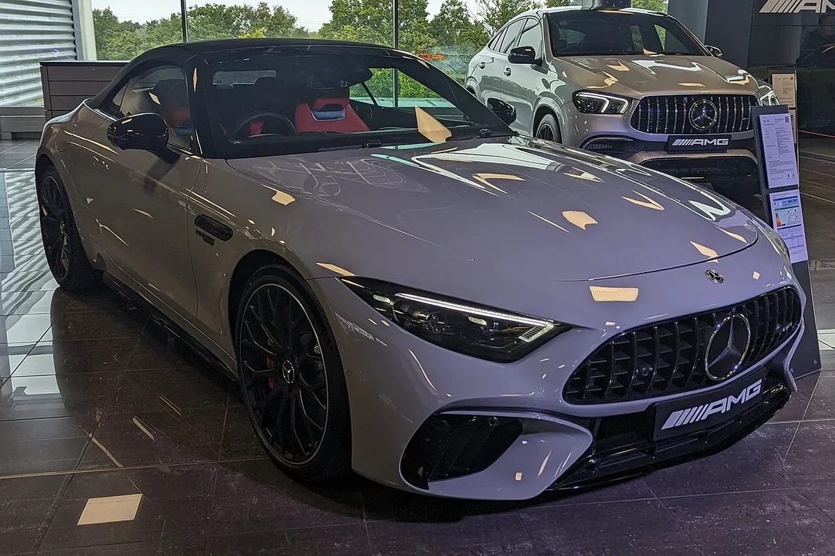 Mercedes-AMG SL R232 front and open cabin