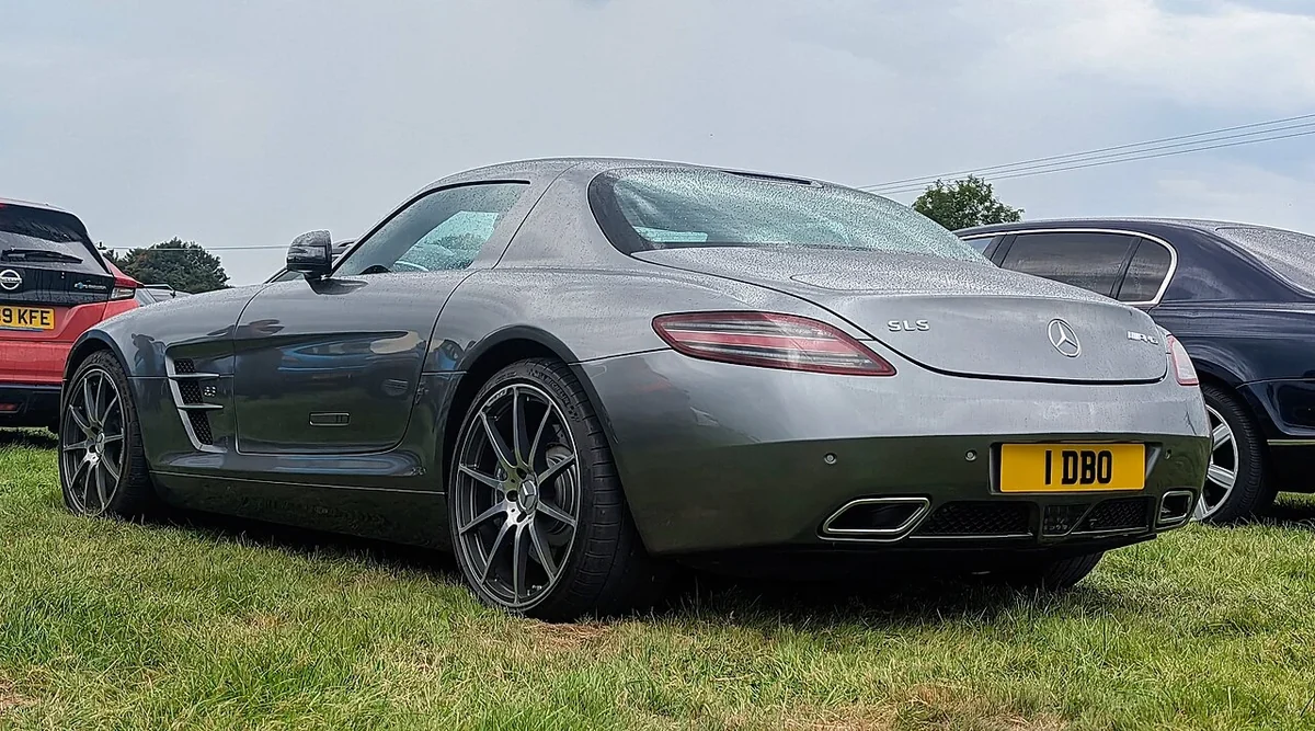 Original SLS AMG rear bodywork; inspect condition and repair history on the actual purchase candidate.