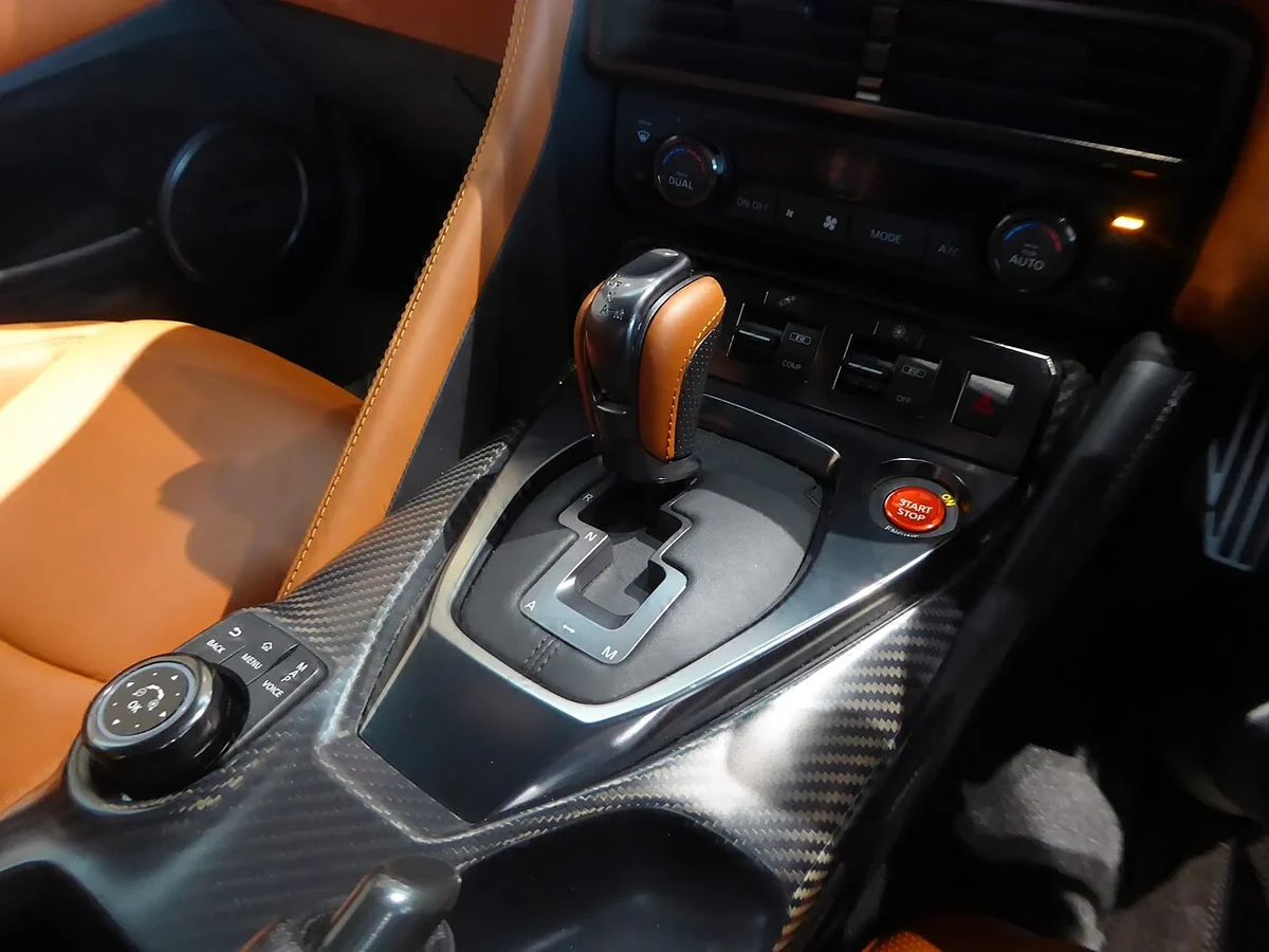 2017 Nissan GT-R Premium Edition centre console and selector
