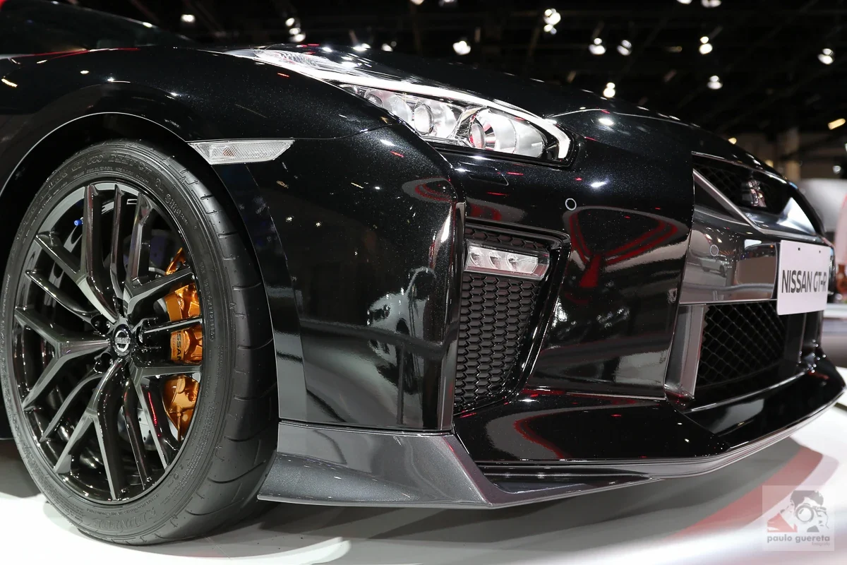Nissan GT-R facelift front wheel, headlamp and bumper detail