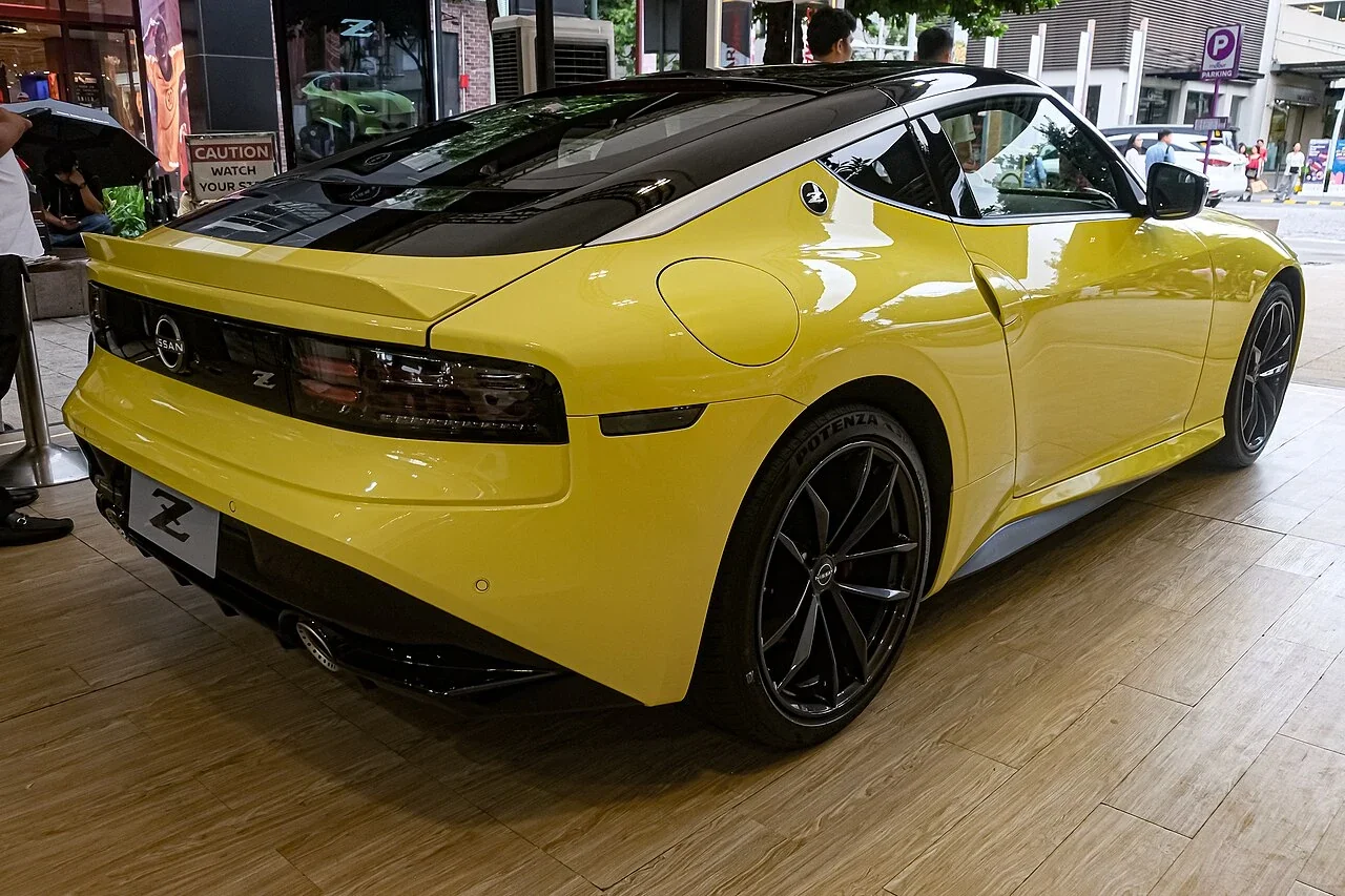 Yellow Nissan Z RZ34 rear quarter and sloping hatch