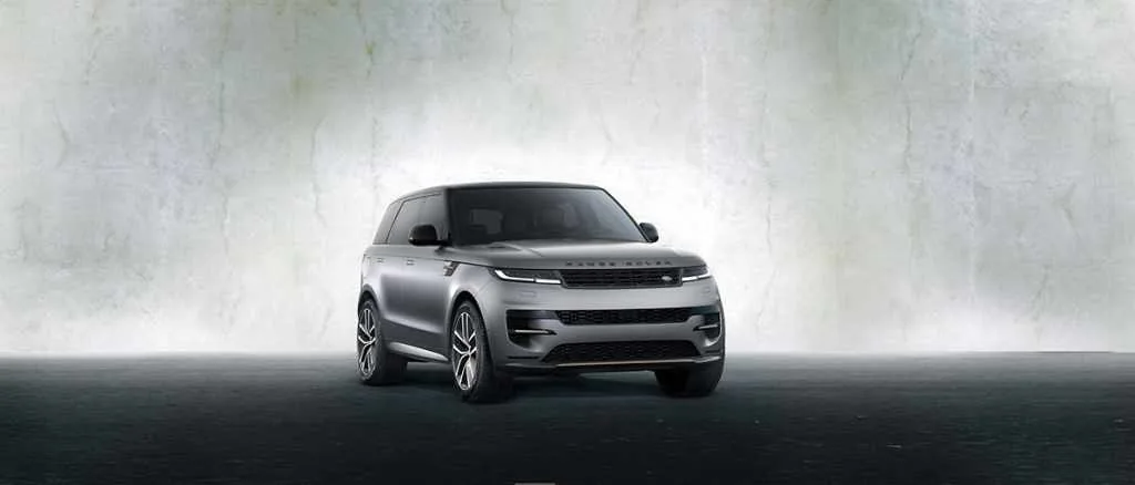 Range Rover Sport Autobiography in front three-quarter view