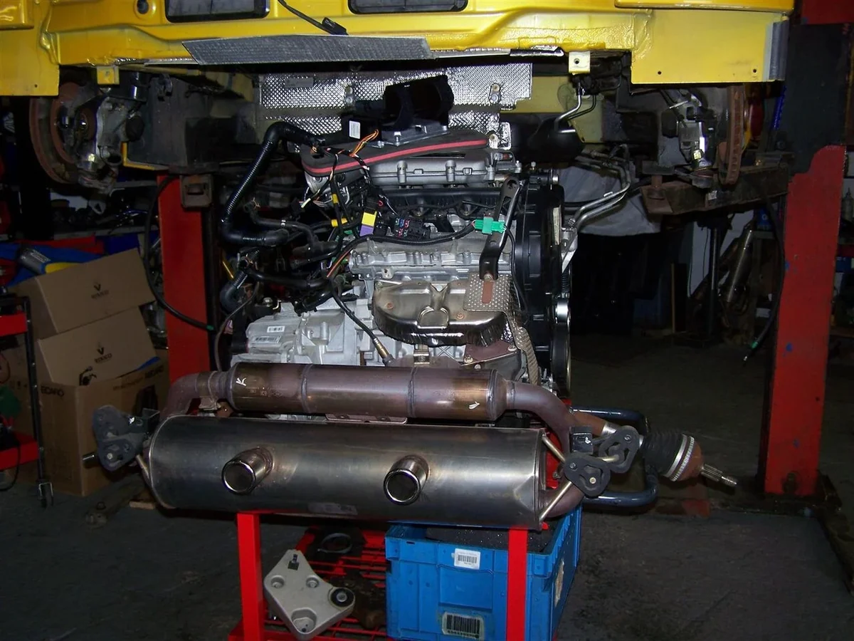 Renault Clio V6 255 rear powertrain with bodywork removed