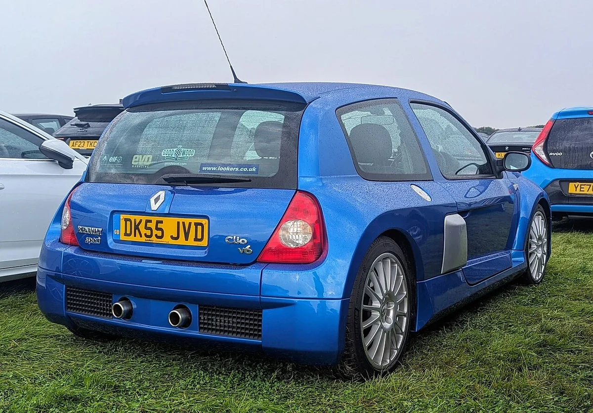 Blue Renault Clio V6 Phase 2 rear three-quarter view
