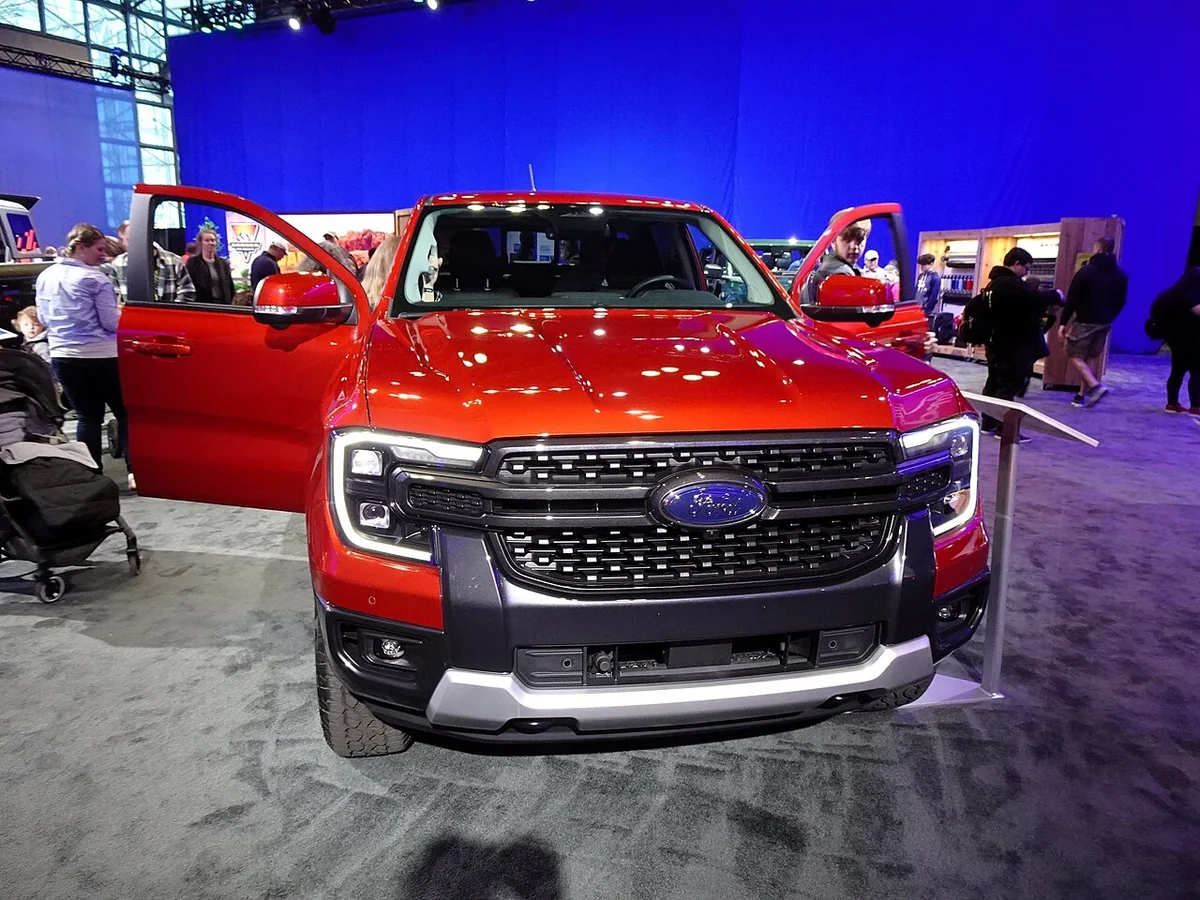 2024 Ford Ranger Lariat 4WD SuperCrew at an auto show
