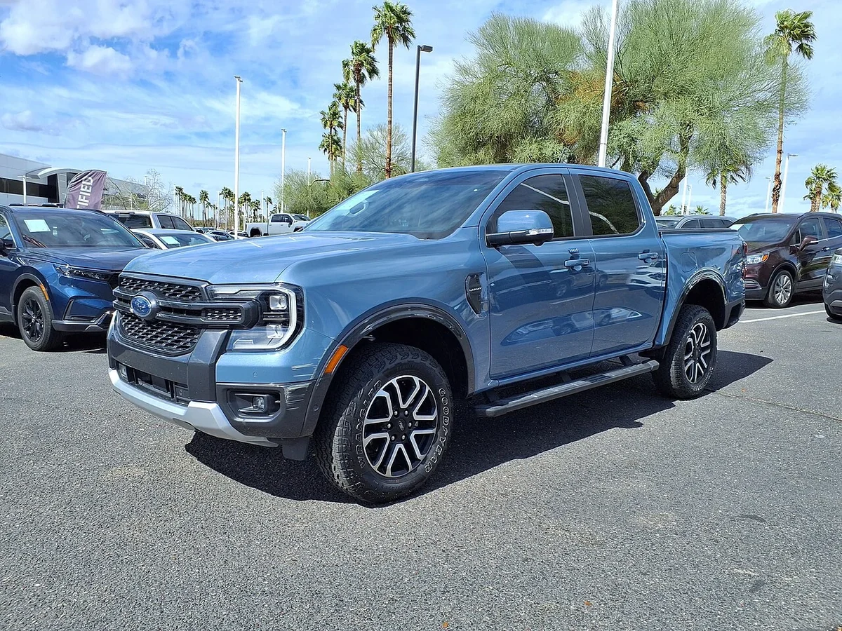 Ford Ranger Review: current U.S. Lariat SuperCrew front view
