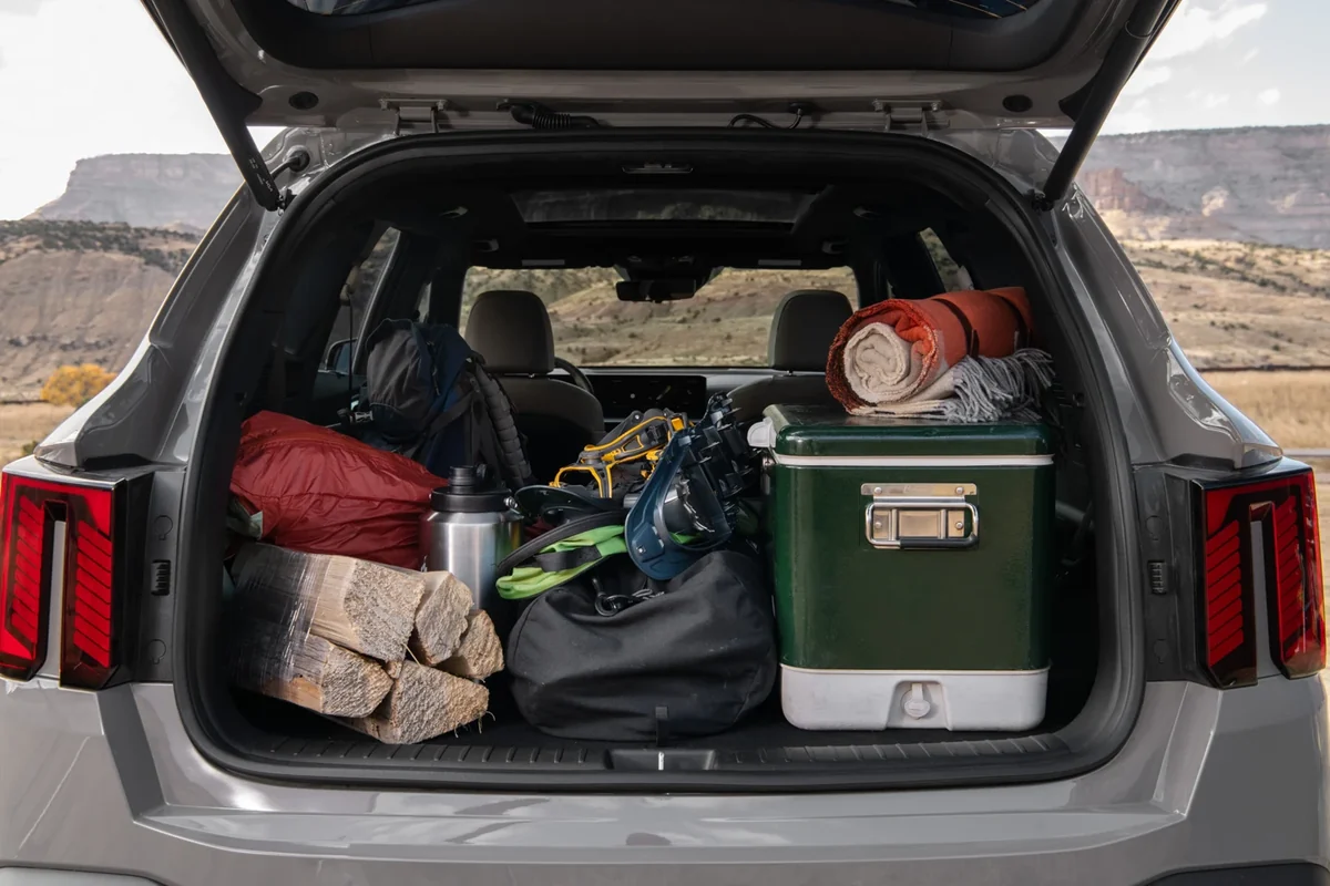 Kia Sorento Hybrid cargo area with seats folded