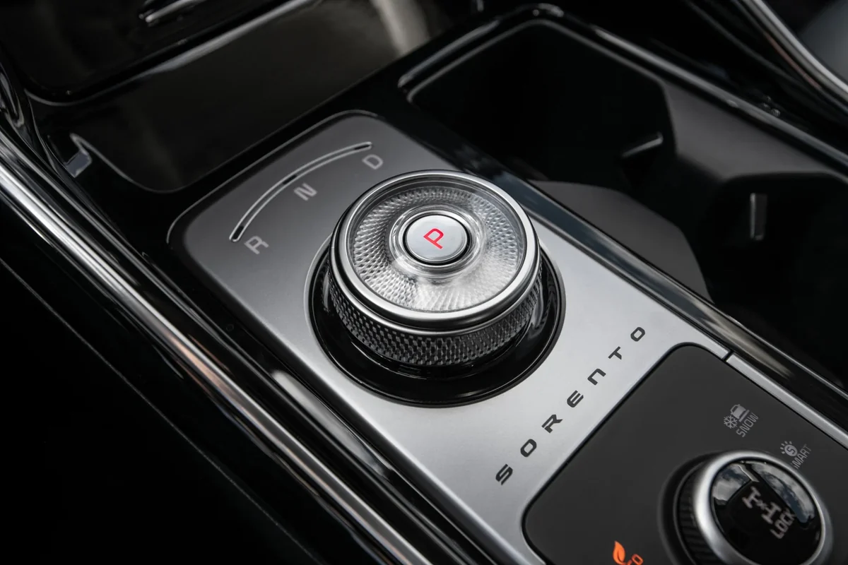 Kia Sorento Hybrid rotary transmission selector