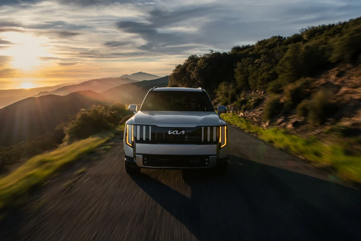 Kia Telluride Hybrid on the road