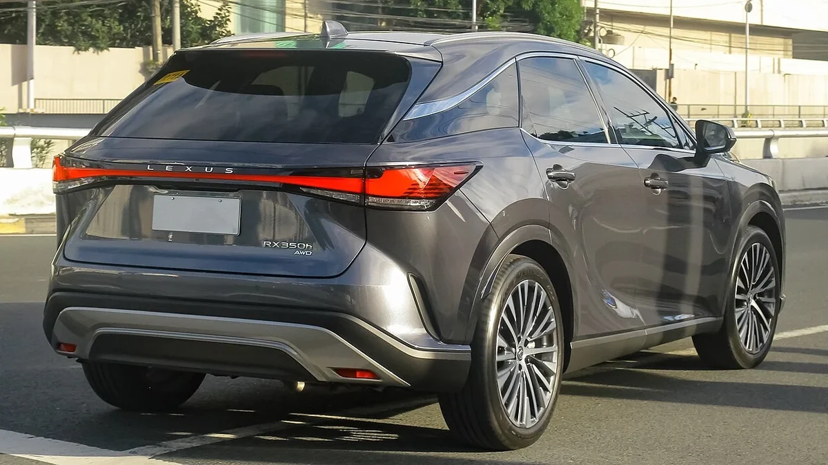 Lexus RX 350h rear body and tailgate