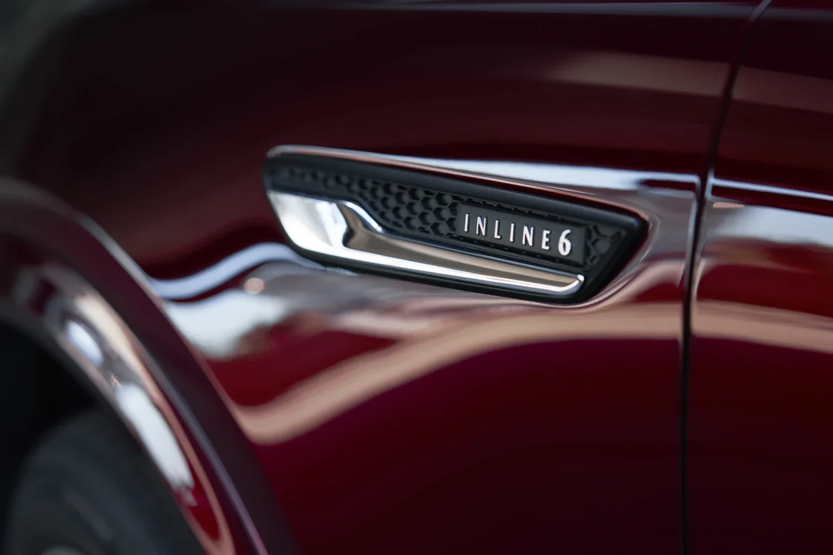 Mazda CX-90 Inline 6 fender detail