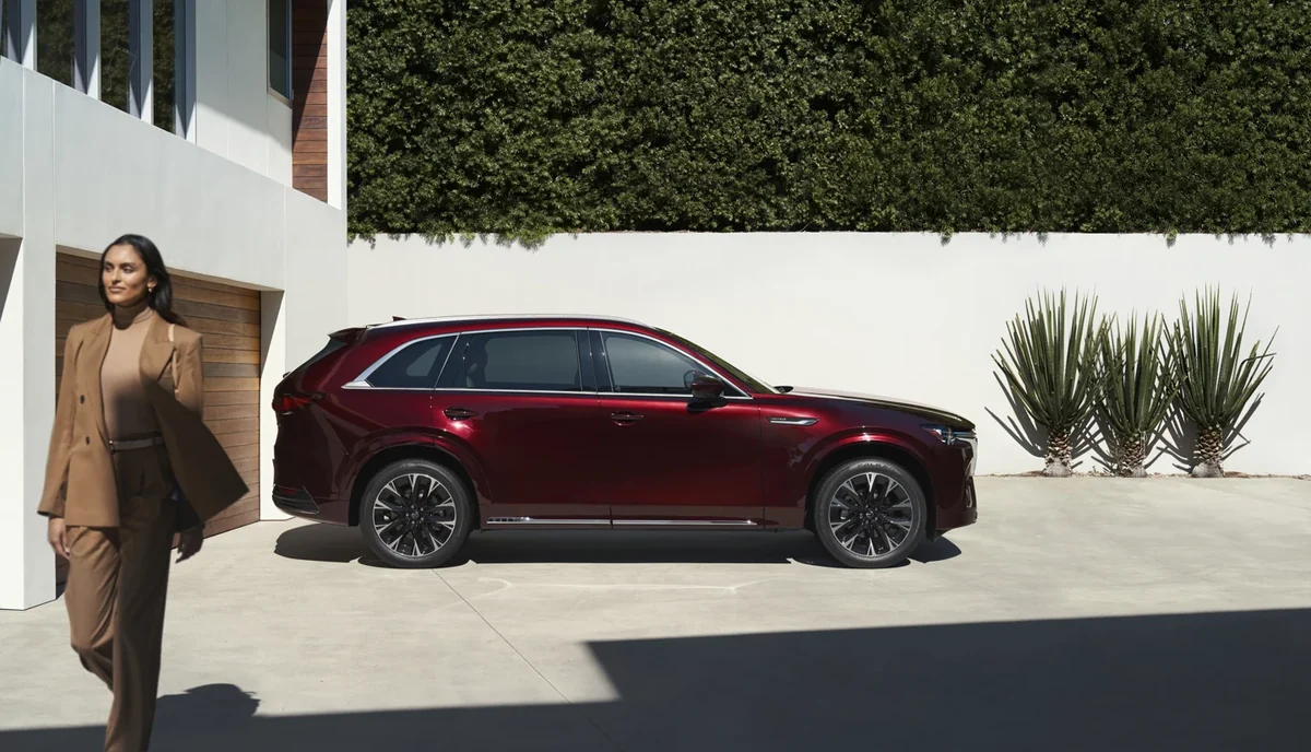 Mazda CX-90 long side profile