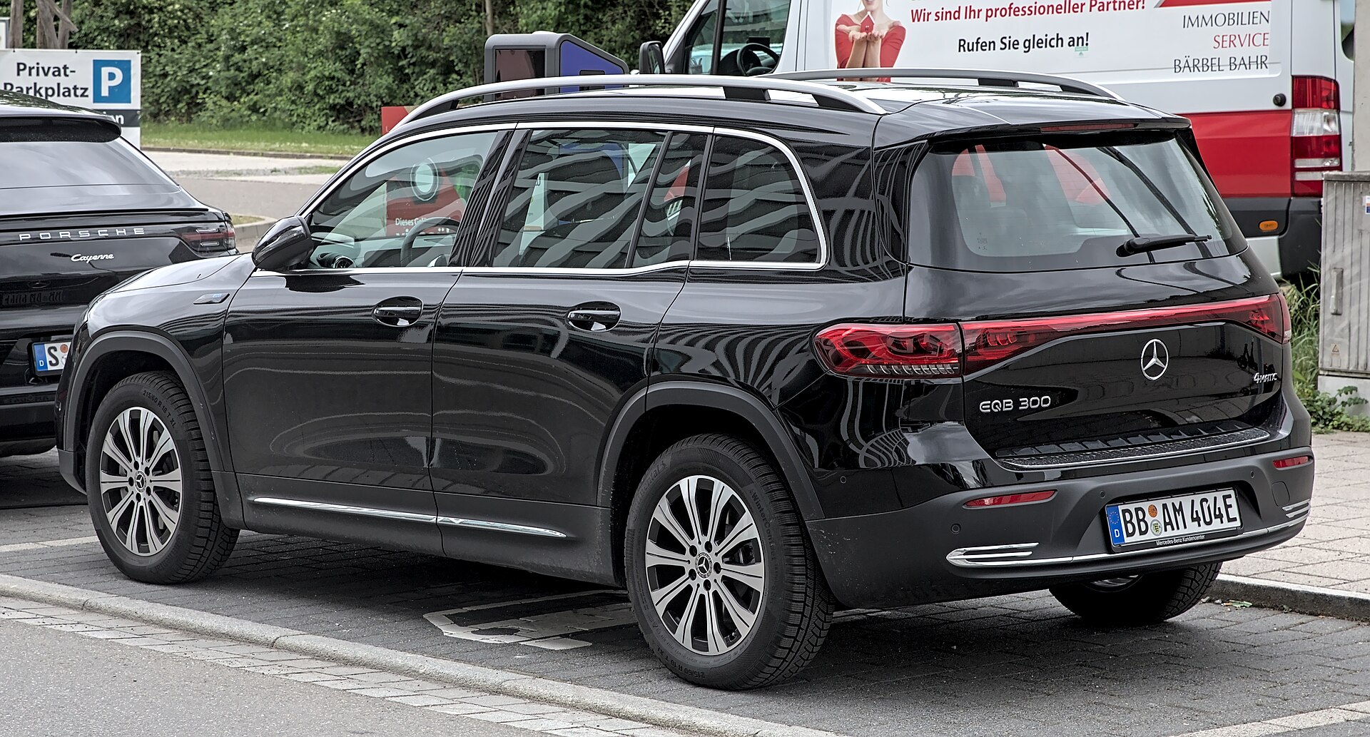 Mercedes-Benz EQB 300 4MATIC X243 black EQB 300 rear three-quarter view with 4MATIC badging