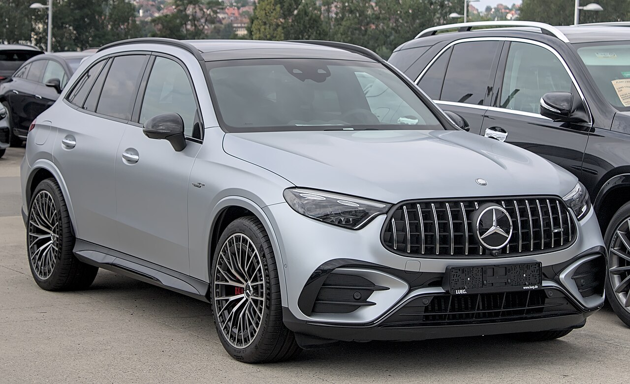 Silver Mercedes-AMG GLC 63 S E PERFORMANCE X254 SUV front view