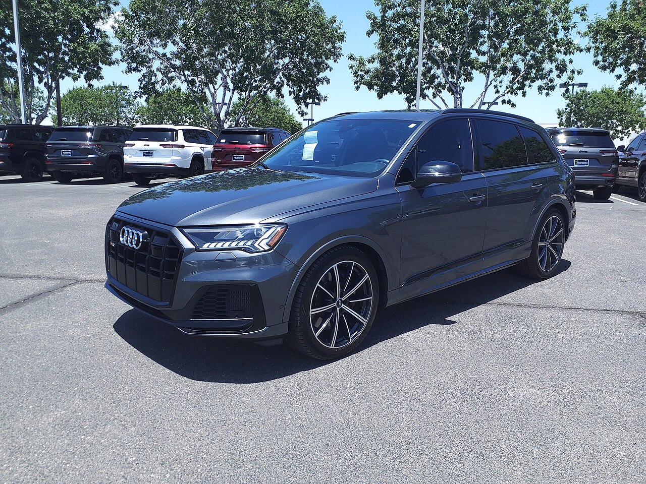 Dark 2021 Audi SQ7 4.0T Premium Plus
