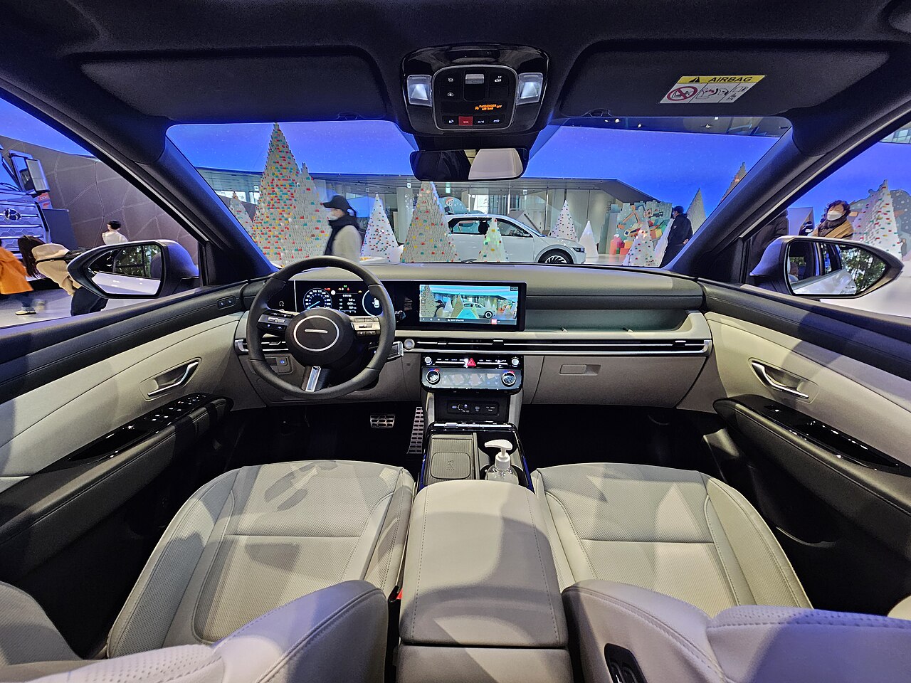 Hyundai Tucson facelift Inspiration dashboard and cabin