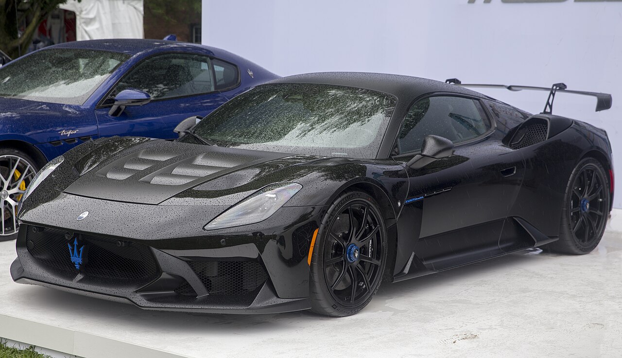 Black Maserati GT2 Stradale front and side in rain